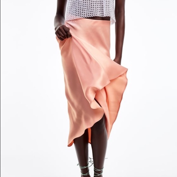 Zara Dresses & Skirts - ZARA PEACH SATIN MIDI SKIRT